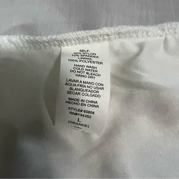 Ambiance Apparel white lace skirt size L NWOT - Picture 4 of 4